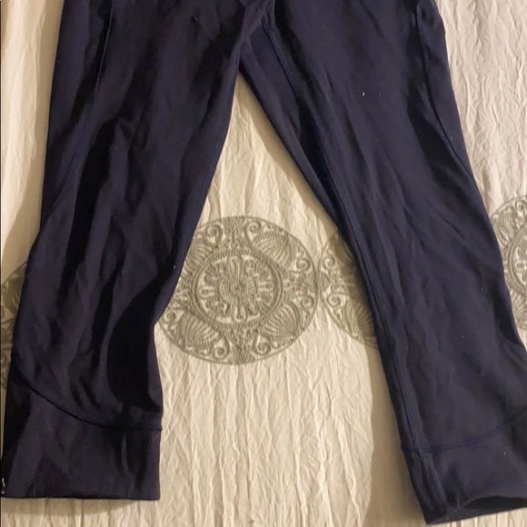 Lululemon leggings - Picture 3 of 4